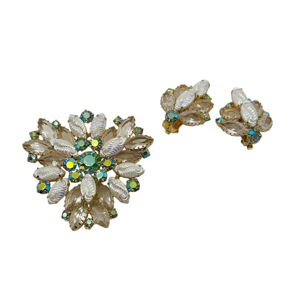 Vintage Rhinestone Brooch and Clip On Earrings Set Floral Design - Picture 1 of 5